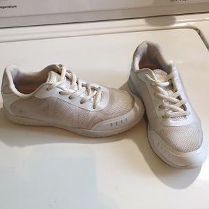 BCG white cheer shoes size 1 (1D)